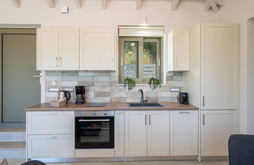 Makriotika House | A new built, fully equipped residence - 5 min from Myrtos beach and Agia Efimia