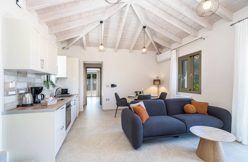 Makriotika House | A new built, fully equipped residence - 5 min from Myrtos beach and Agia Efimia