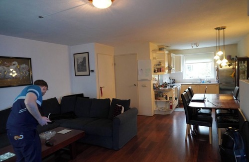 Nieuw-West Bed & Breakfast | A Nice Warm Welcome at the White Goose