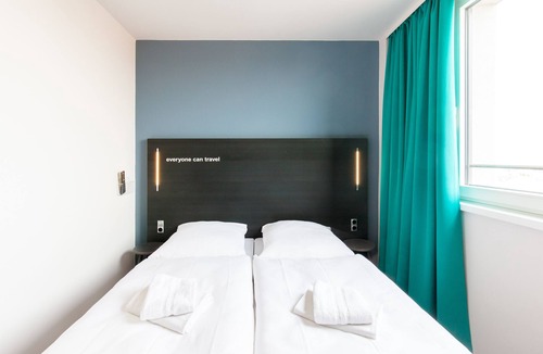 Strasnice Hotel | a&o Prague Rhea