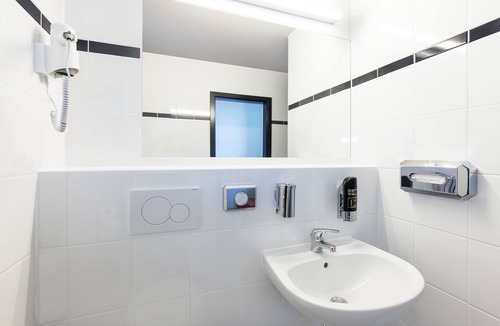 Strasnice Hotel | a&o Prague Rhea