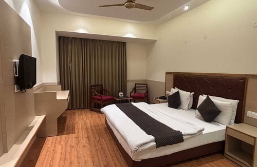 Ambala Hotel | A P Residency