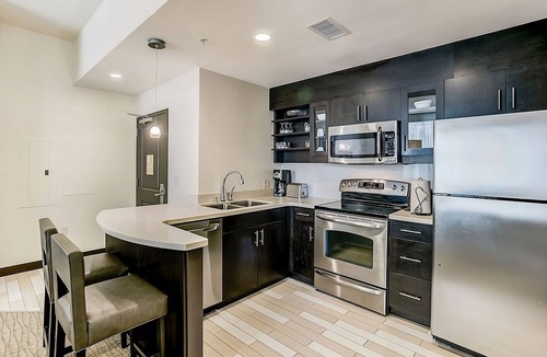 Northeast Virginia Beach Hotel | A Peaceful Beach Retreat! Fully-equipped Kitchen, Outdoor Swimming Pool!