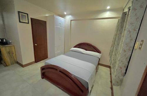 Siquijor Resort | A peaceful beachfront resort with a home-like feel offering sea views.