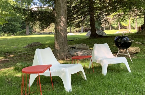 Holmes House | A Peaceful Bucolic Retreat by the Water at the Gateway of Hudson Valley
