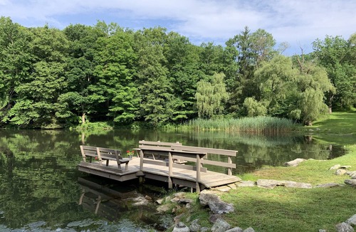 Holmes House | A Peaceful Bucolic Retreat by the Water at the Gateway of Hudson Valley