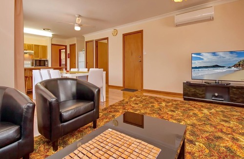 Nelson Bay House | A pet friendly property, less than 1km from the beach and shops
