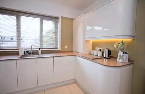 Sandbanks Apartment | A Piece of Seaside Serenity on the Sandbanks Peninsula