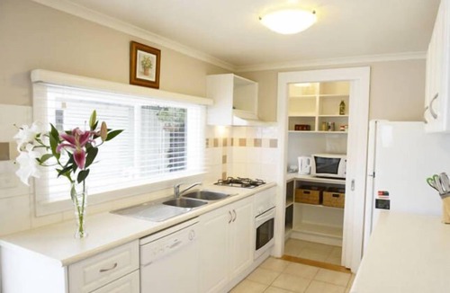 Golden Point House | A Place to Stay - Barkly & Haymes