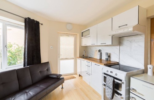 Northfield Apartment | A private studio apartment in Birmingham
