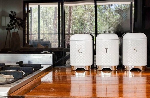 Coominya House | A Private Weekend Escape on 40 Acres