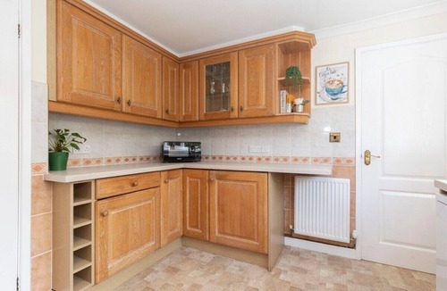 Eastington Cottage | A Quaint, Relaxing 3-Bed Cottage in Eastington