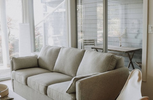 Regional District of Nanaimo Condo | A quiet oceanfront hideaway on the shoreline of Nanoose Bay.