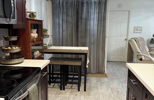 Vista De Oeste Condo | A quiet & unique space near the Heart of Westgate Entertainment District