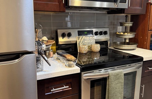 Vista De Oeste Condo | A quiet & unique space near the Heart of Westgate Entertainment District
