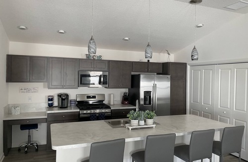 Okahumpka House | A Ray of Funshine - Active comm. with lots of Golf, pools, pickleball + more.