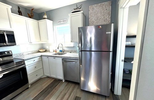 Matagorda House | A real Catch, lighted fishing pier, swimming pool
