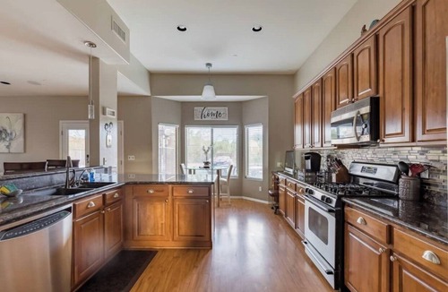 Stoneridge House | A Real Gem- Your Modern Oasis Awaits! Pool/Indoor Sauna/Work Out Room