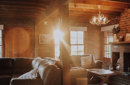 Berremangra House | A refreshing escape to the country with breathtaking views of the Murrumbidgee.