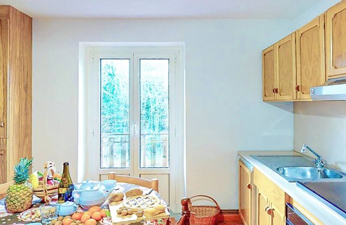 Civenna Apartment | A refuge between the sky and the lake