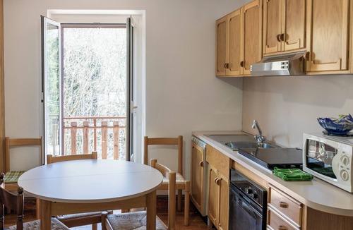 Civenna Apartment | A refuge between the sky and the lake