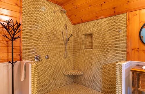 Sugar Grove House | A River Mist Too