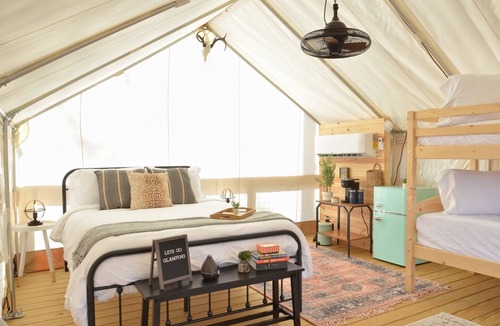 Rome RV Rental | A secluded haven on 5,000 acres in NW Georgia, just 45 minutes from Atlanta and Chattanooga, and a quick 10-minute drive to downtown Rome. Explore private trails along the Etowah river, bask in wildlife, and gaze at mesmerizing stars. Your perfect es
