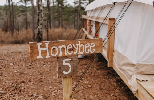 Silver Creek RV Rental | A secluded haven on 5,000 acres in NW Georgia, just 45 minutes from Atlanta and Chattanooga, and a quick 10-minute drive to downtown Rome. Explore private trails along the Etowah river, bask in wildlife, and gaze at mesmerizing stars. Your perfect es