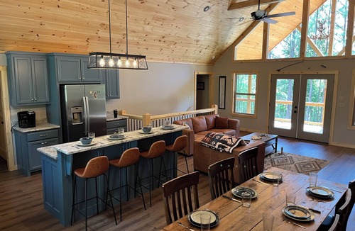Mineral Bluff House | A secluded haven near the beautiful Toccoa