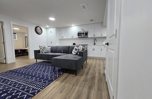 Chestermere House | A SECONDARY SUITE IS AVAILABLE FOR RENT IN CHESTERMERE LAKE