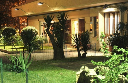 Vatican Apartment | A short walk from the Vatican Museums (3 minutes) and St. Peter Church.