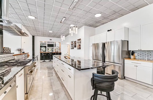 Hammondsport House | A showpiece, modern, lake-view marvel w/Hot Tub, Chef's Kitchen