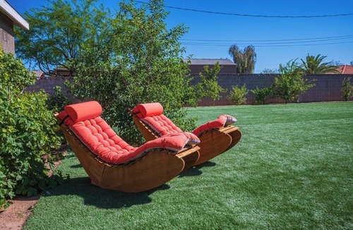 Las Vegas House | A Slice of Paradise in Sin City