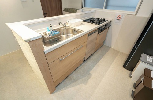 Kanazawa Apartment | A spacious and comfortable room with a 50inch TV /Kanazawa Ishikawa