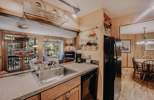 Glacier Apartment | A spacious condo with private sauna