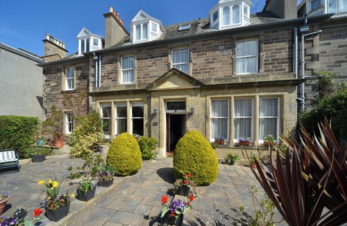 North Berwick House | A spacious, historic and beautiful Victorian property with exceptional sea and golf course views
