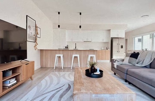 Lake Cathie House | A Spacious & Modern Coastal Home by the Sea