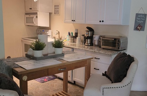 North Bend Villa | A Spacious Mountain Retreat with Stunning Views. 2 bedrooms, 2000sqft entire