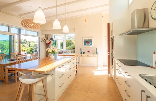 Ruby Bay House | A stunning architecturally designed home in a quiet and sunny location