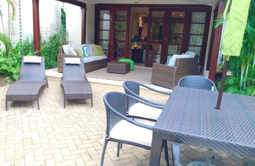 Gibbes Villa | A Stunning Property With A Breathtaking Communal Pool And Gazebo, Walk To Beach