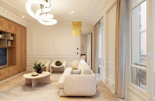 Champs-Elysees Apartment | A Sublime 2-BR/2BA with Services in Champs-Elysées