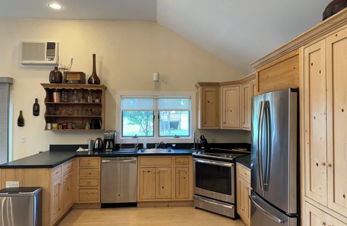 Town of Copake Cottage | A Tranquil Country Home in serene Copake with AC, WiFi