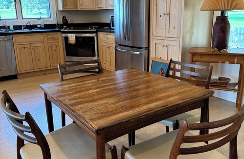 Town of Copake Cottage | A Tranquil Country Home in serene Copake with AC, WiFi