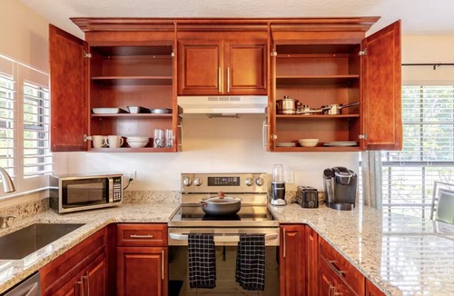 Deltona Lakes House | A Tranquil Hideaway in a peaceful, quiet Deltona neighborhood