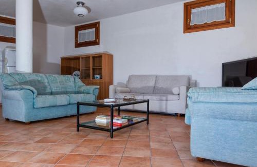 Santa Reparata Apartment | A un passo dal mare -Trilocale Baia con vista mare