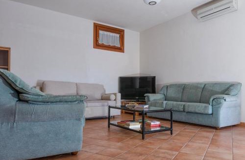 Santa Reparata Apartment | A un passo dal mare -Trilocale Baia con vista mare