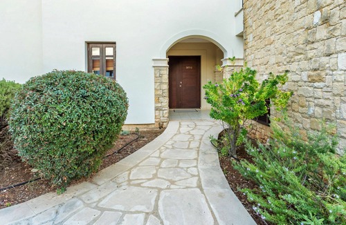 Aphrodite Hills Apartment | A unique apartment with the garden access to the pool
