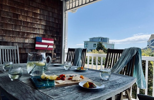 West Yarmouth House | A vacation steps from the beaches of Lewis Bay