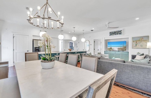 Seacrest House | A Wave From It All | Beach | Pool | Bikes
