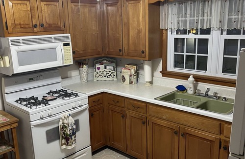 Harrisburg House | A Wonderful 3 Bedroom House Close to the Shawnee National Forest !